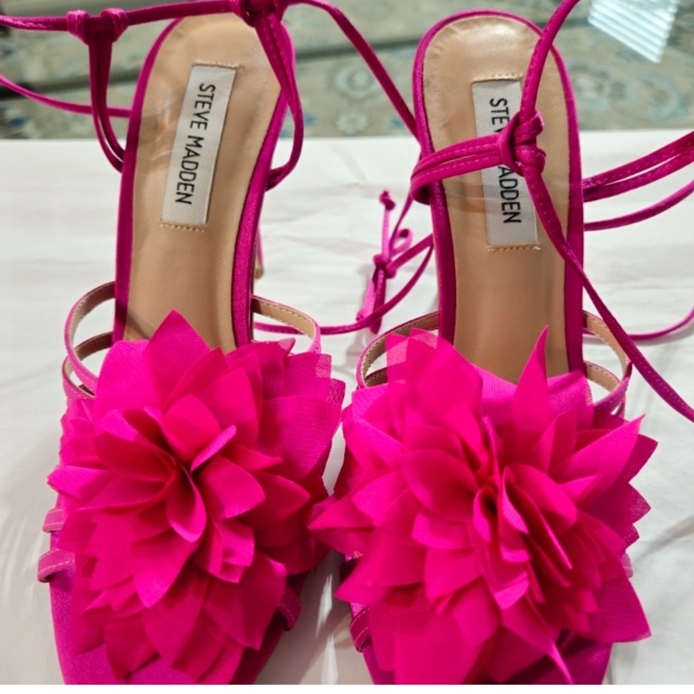 Steve Madden Jolisa Stiletto - Picture 3 of 9